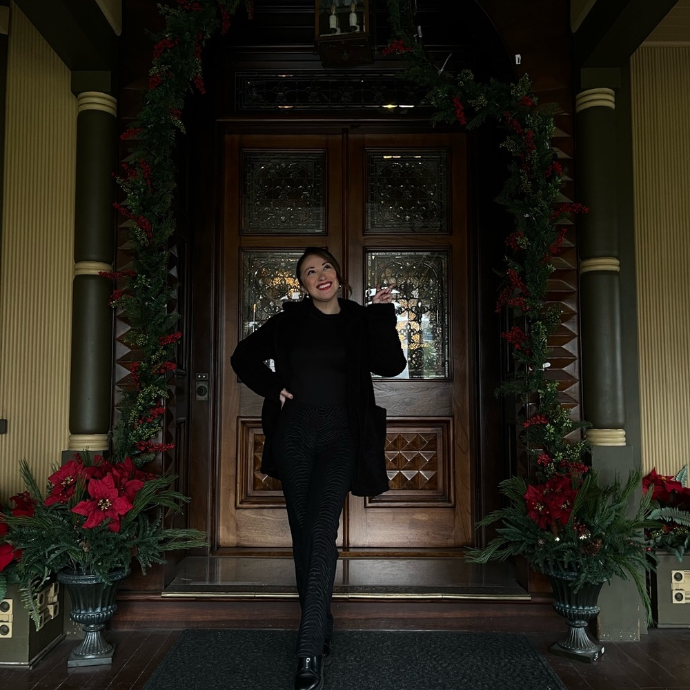 Meet your Posher, Victoria